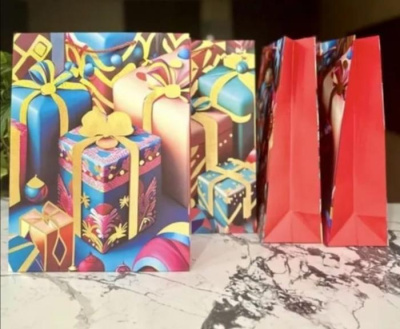 К Пакет ламинат Яркие подарки микс 26*32*10 см 1 шт К Пакет ламинат Яркие подарки микс 26*32*10 см 1 шт