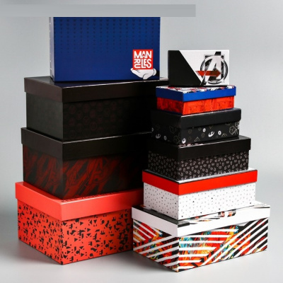 Коробка квадрат Мстители №9 см рис микс 1 шт